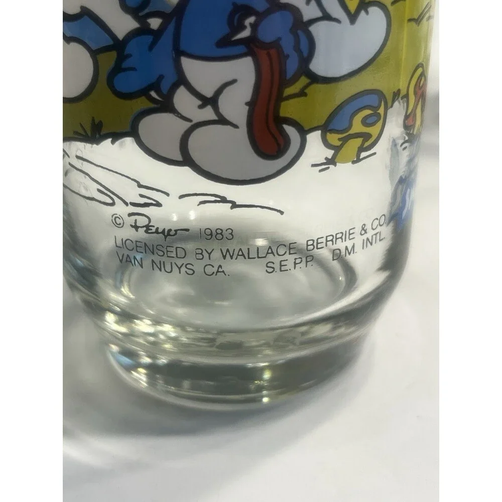 6 Vintage Collectible Smurfs Drinking Glasses Hardee's PEYO 1983 1982 Tumblers